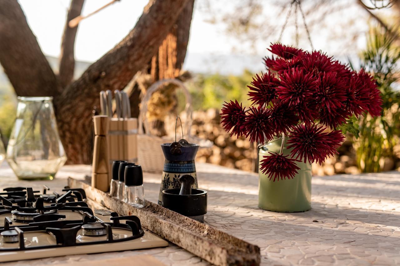 Plage Cachee - Glamping Vrboska Exterior photo
