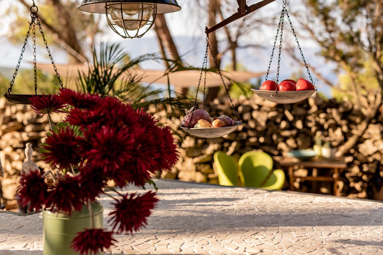 Plage Cachee - Glamping Vrboska Exterior photo