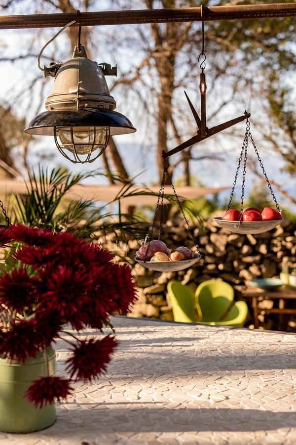 Plage Cachee - Glamping Vrboska Exterior photo